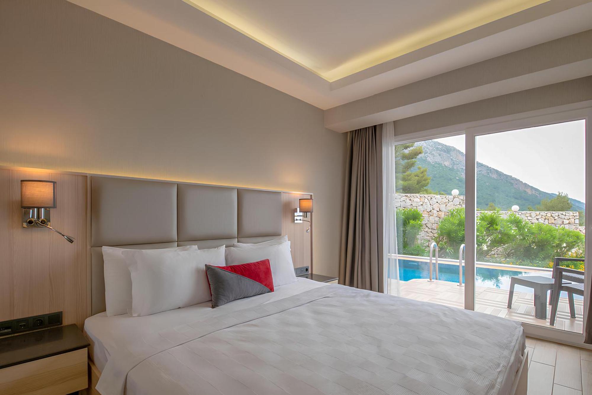 Hotel Ramada By Wyndham Fethiye Oludeniz Adult Only Esterno foto