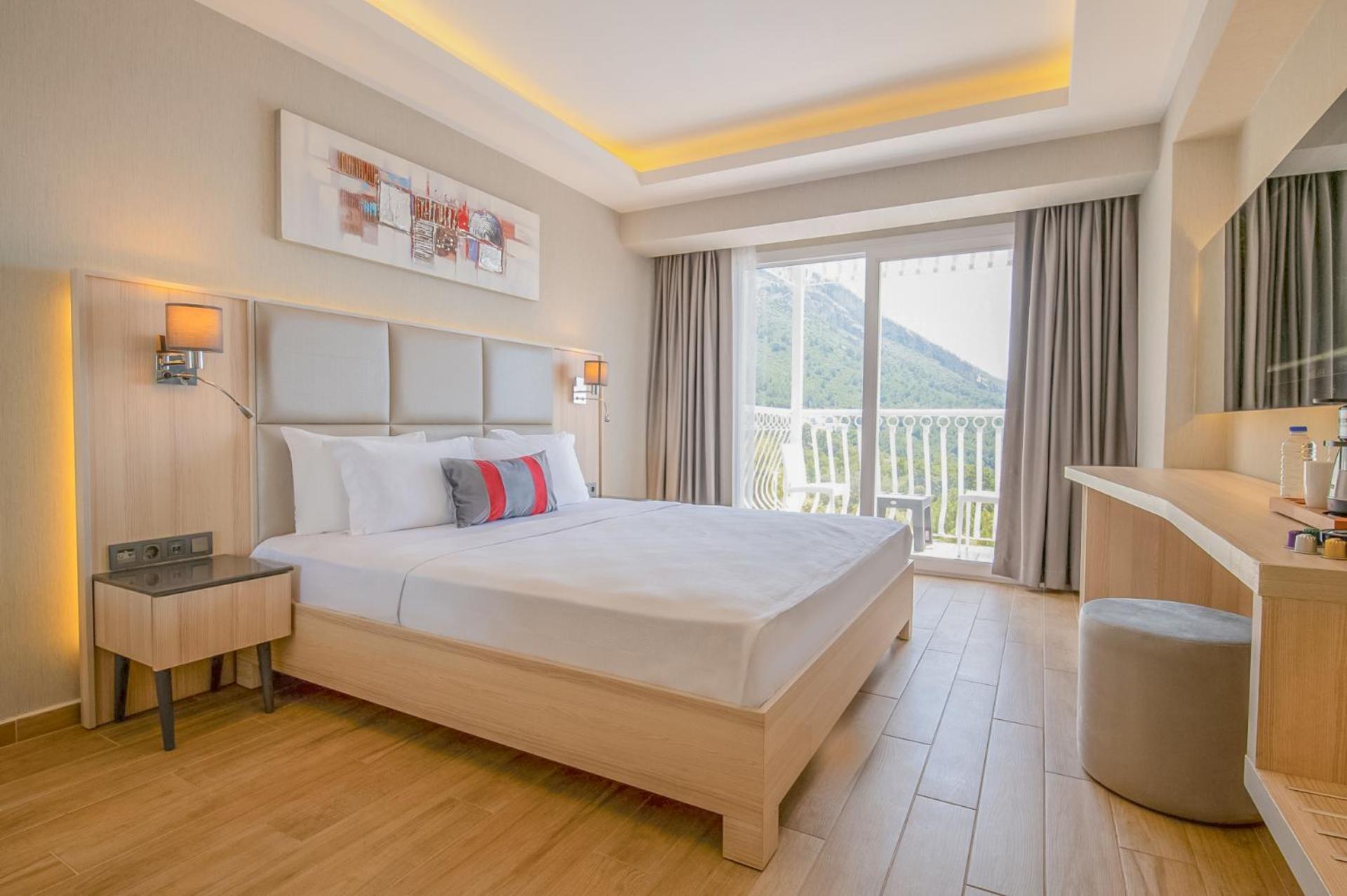 Hotel Ramada By Wyndham Fethiye Oludeniz Adult Only Esterno foto