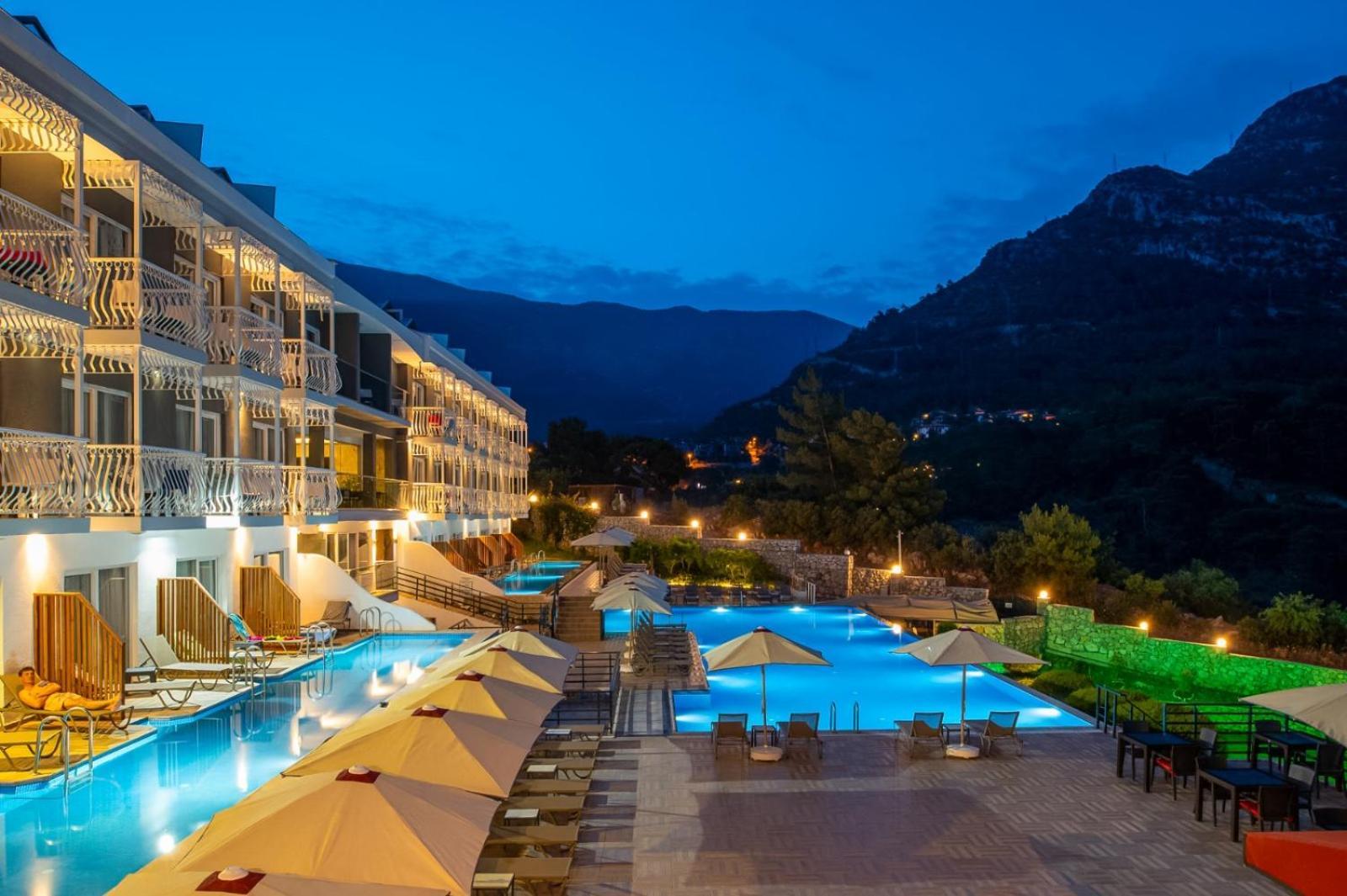 Hotel Ramada By Wyndham Fethiye Oludeniz Adult Only Esterno foto