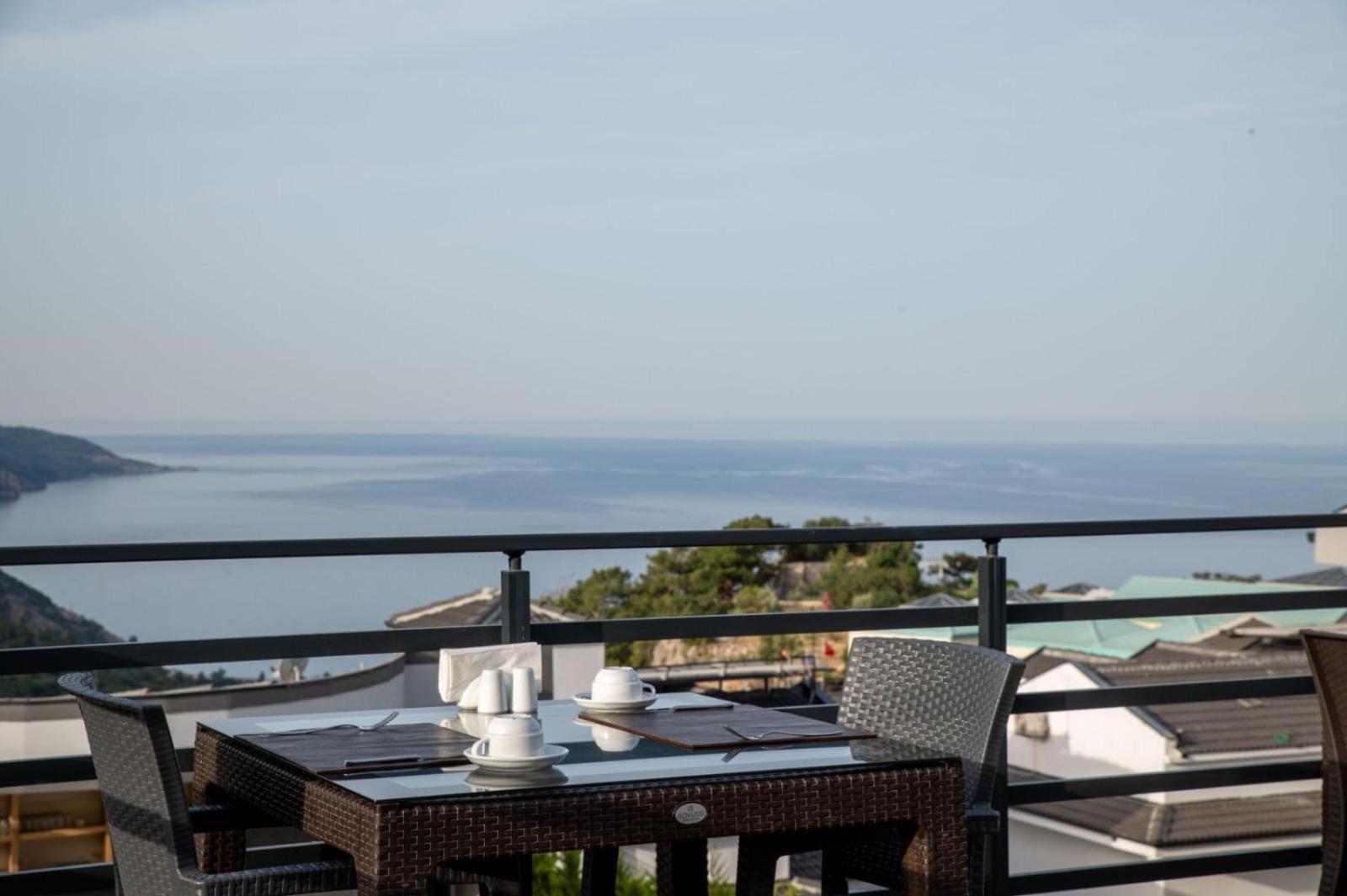 Hotel Ramada By Wyndham Fethiye Oludeniz Adult Only Esterno foto