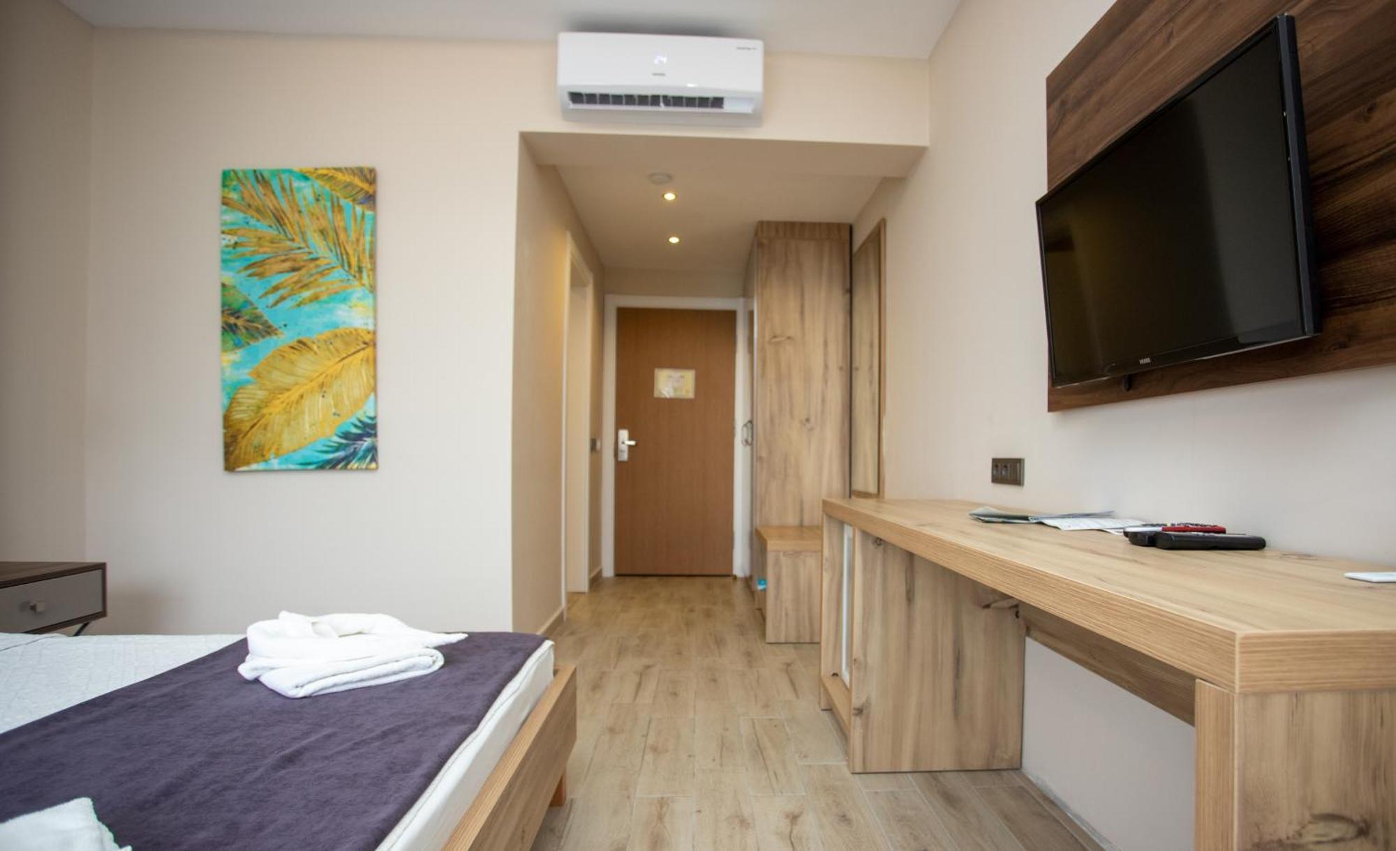 Hotel Ramada By Wyndham Fethiye Oludeniz Adult Only Esterno foto