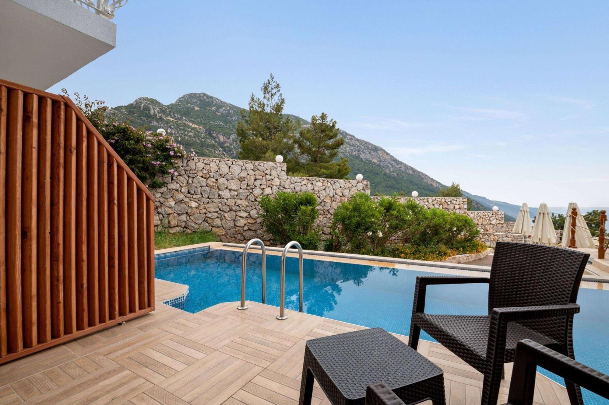 Hotel Ramada By Wyndham Fethiye Oludeniz Adult Only Esterno foto