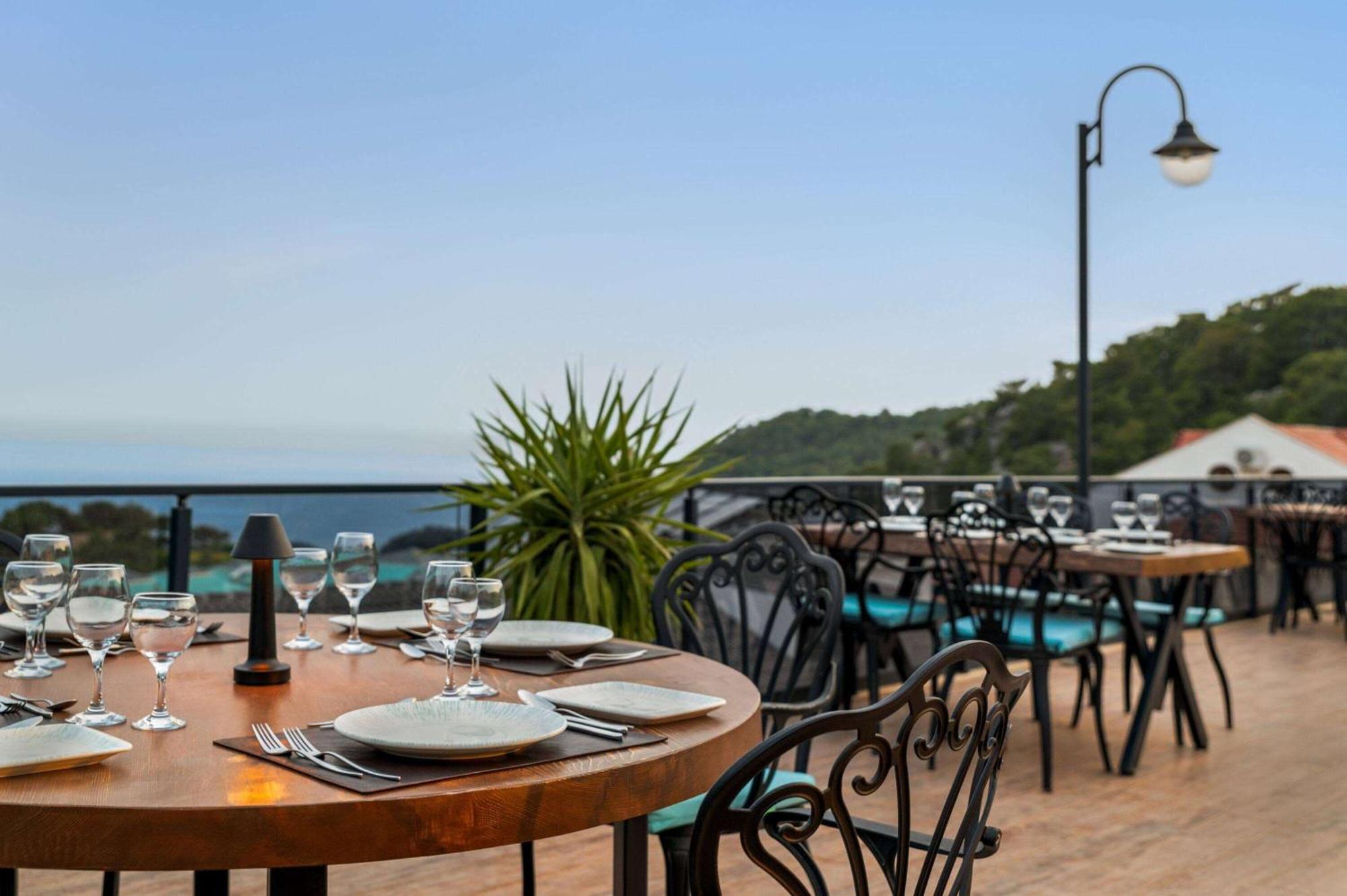 Hotel Ramada By Wyndham Fethiye Oludeniz Adult Only Esterno foto